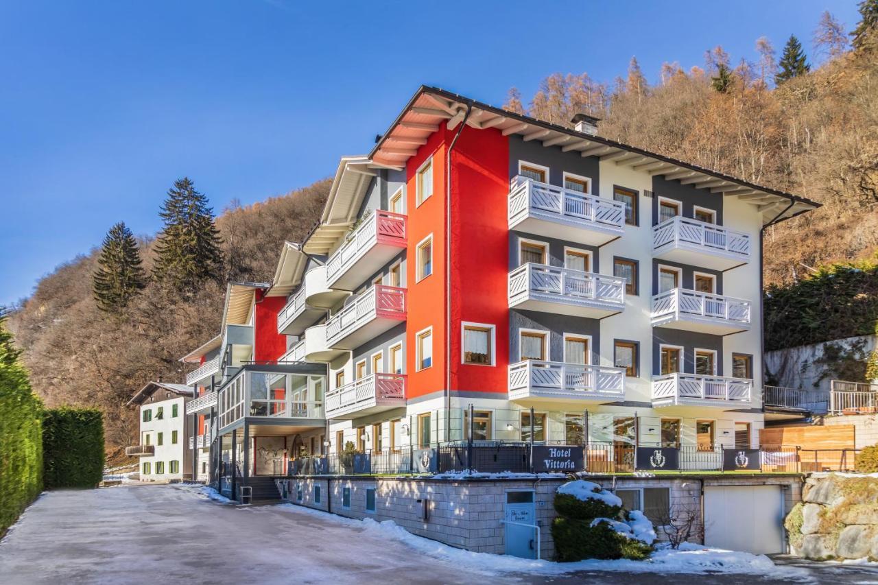 Hotel Vittoria - Ricarica L'Anima Dimaro Dış mekan fotoğraf