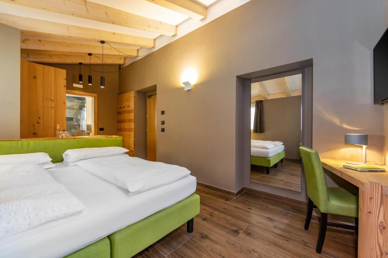 Hotel Vittoria - Ricarica L'Anima Dimaro Dış mekan fotoğraf