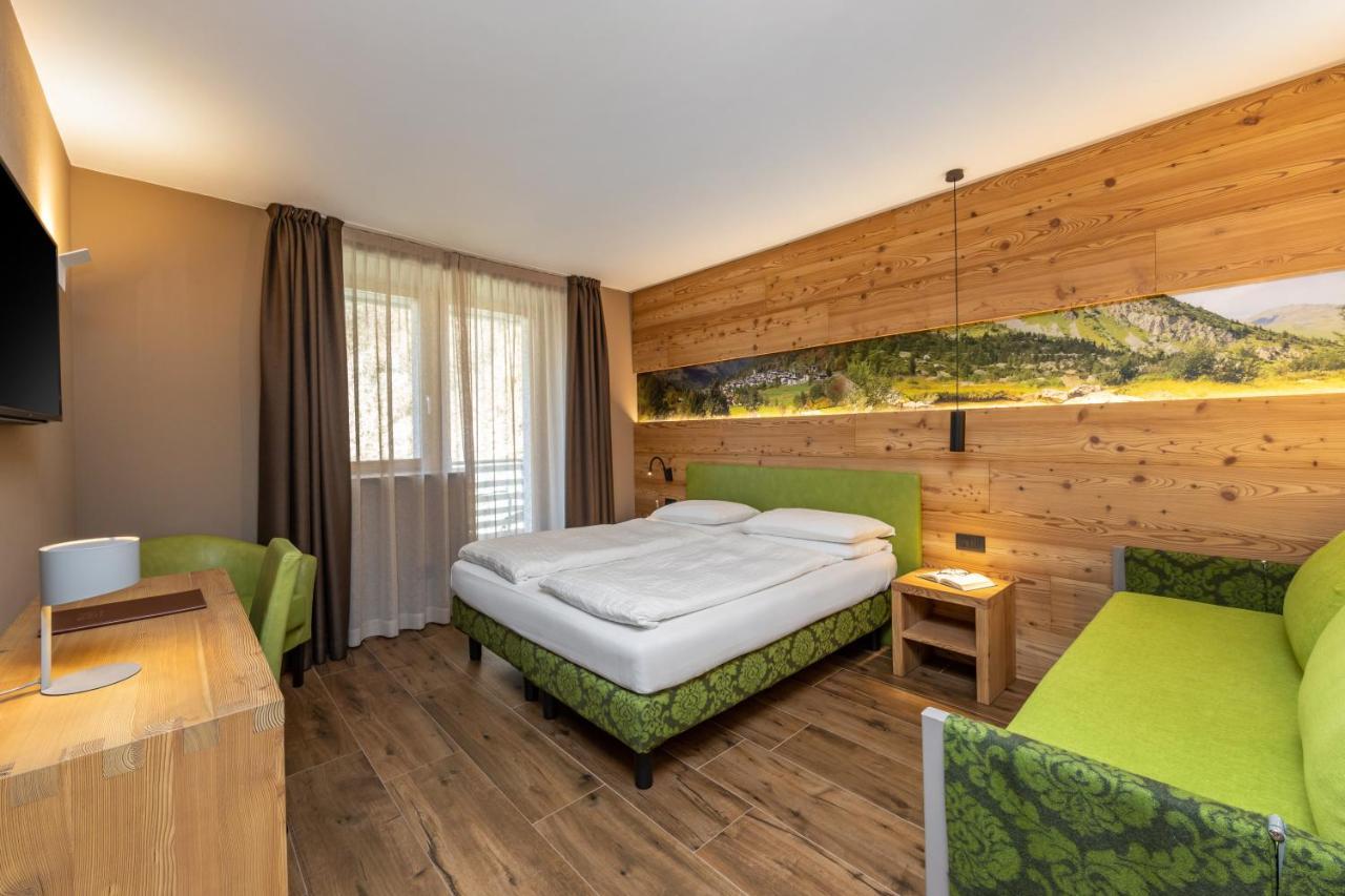 Hotel Vittoria - Ricarica L'Anima Dimaro Dış mekan fotoğraf