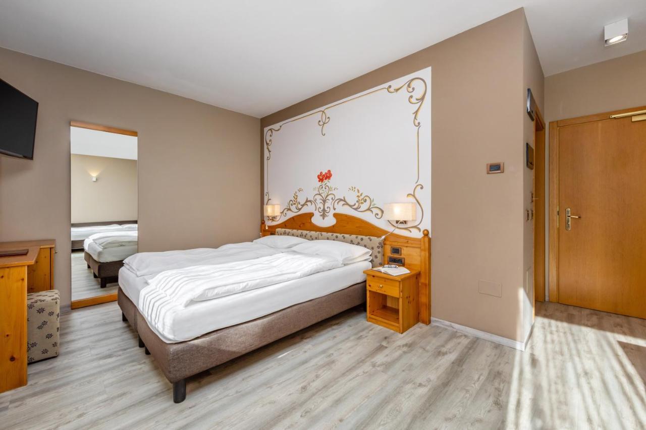 Hotel Vittoria - Ricarica L'Anima Dimaro Dış mekan fotoğraf