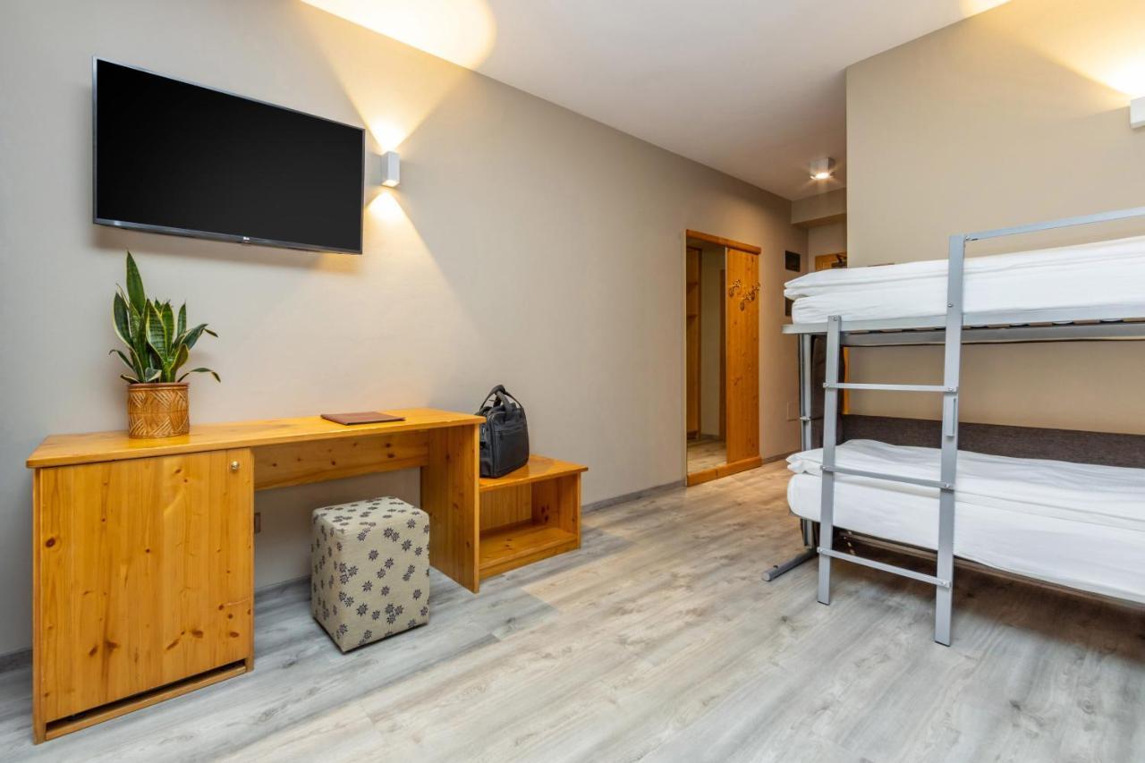 Hotel Vittoria - Ricarica L'Anima Dimaro Dış mekan fotoğraf