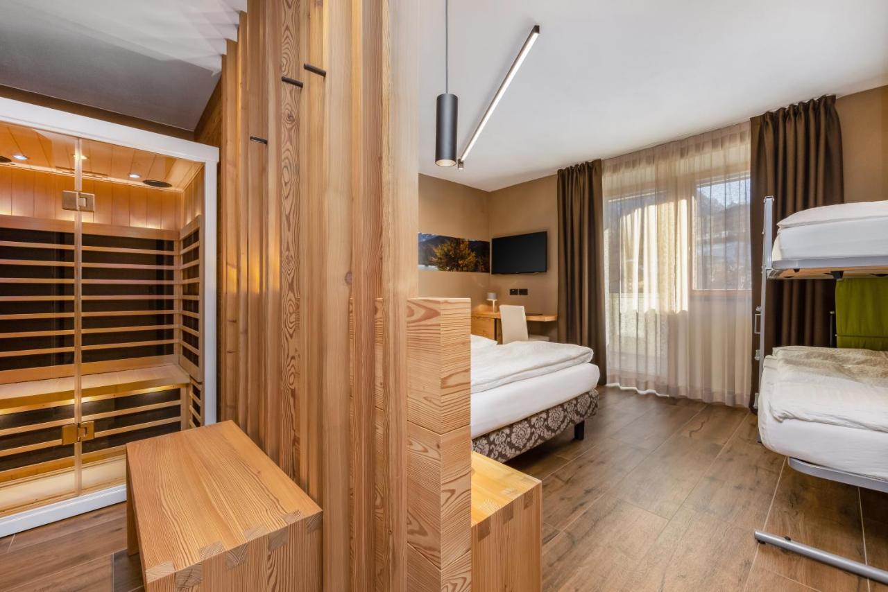 Hotel Vittoria - Ricarica L'Anima Dimaro Dış mekan fotoğraf