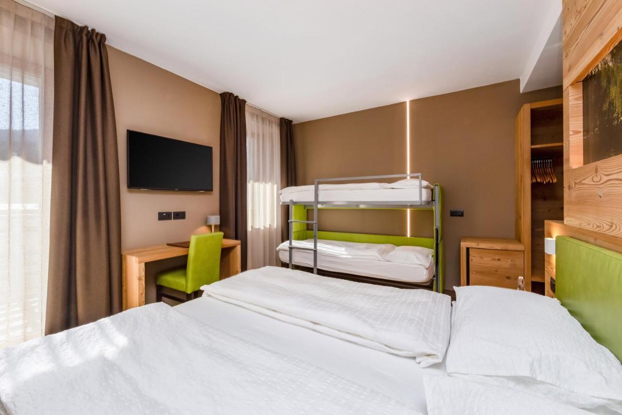 Hotel Vittoria - Ricarica L'Anima Dimaro Dış mekan fotoğraf