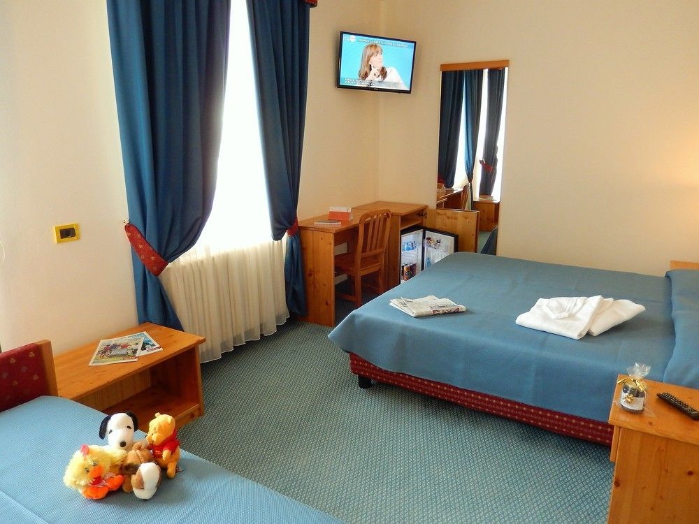 Hotel Vittoria - Ricarica L'Anima Dimaro Dış mekan fotoğraf