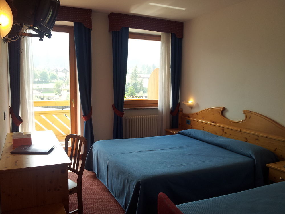Hotel Vittoria - Ricarica L'Anima Dimaro Dış mekan fotoğraf